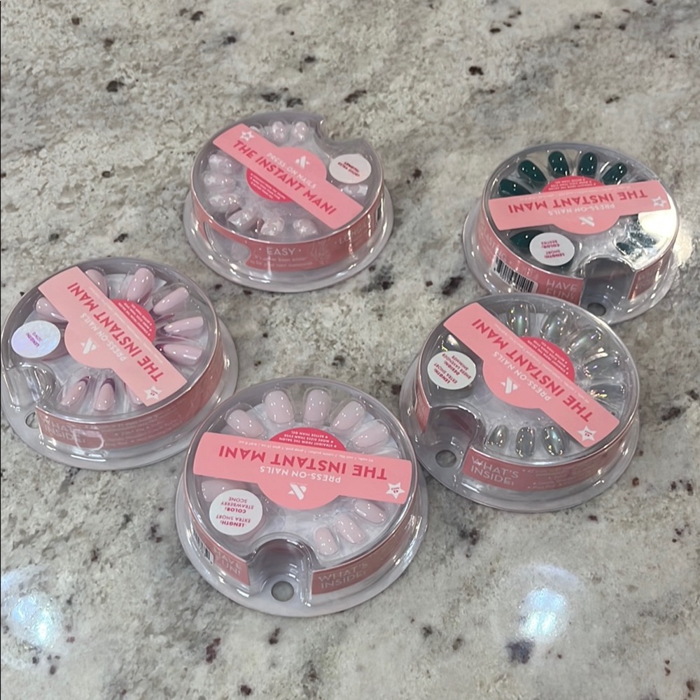 Olive and June Instant Mani Press-On Nails Set, 5 nail sets